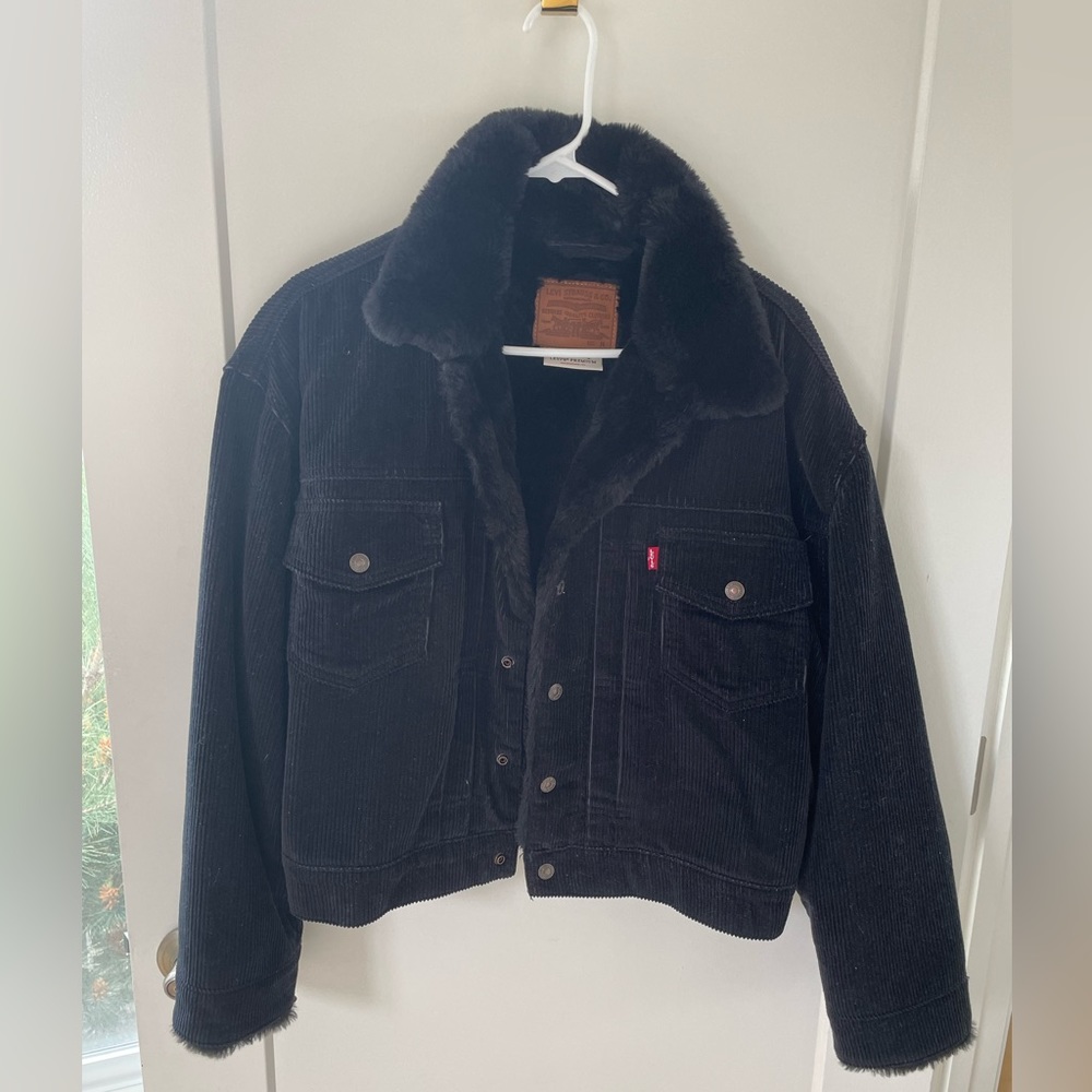 Like New - Levi’s Black Corduroy Lined Jacket - size M
